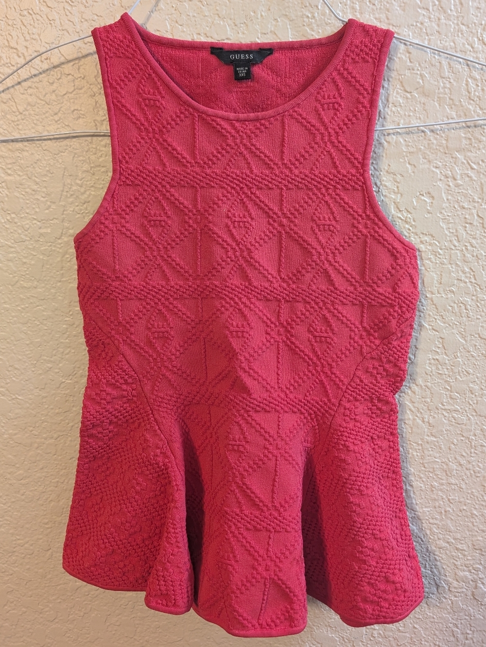 GUESS Red Textured Peplum Blouse w/ Back Cutout, Party Tank Top, Size XXS